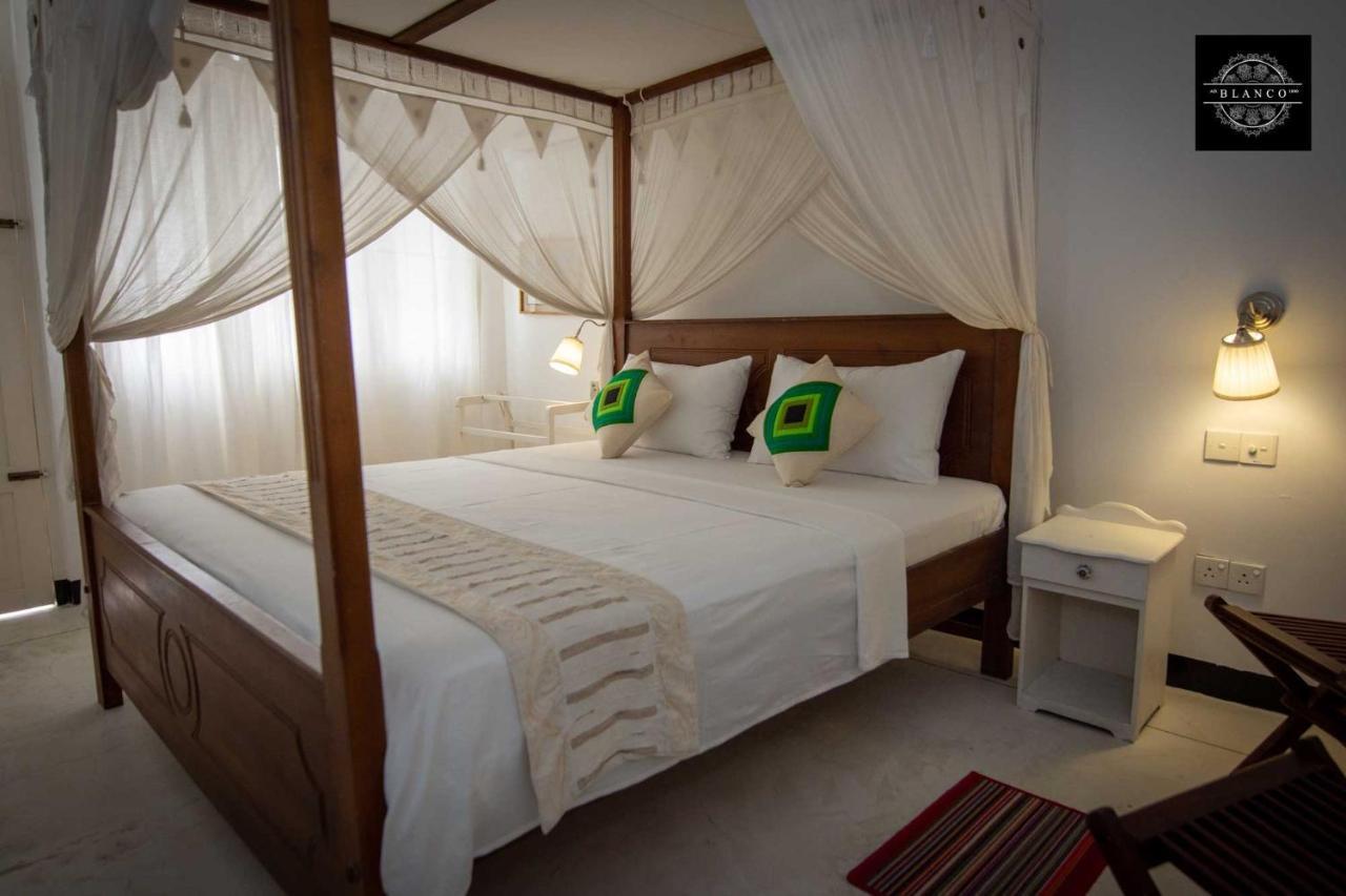 Villa Blanco Dehiwala-Mount Lavinia Ngoại thất bức ảnh
